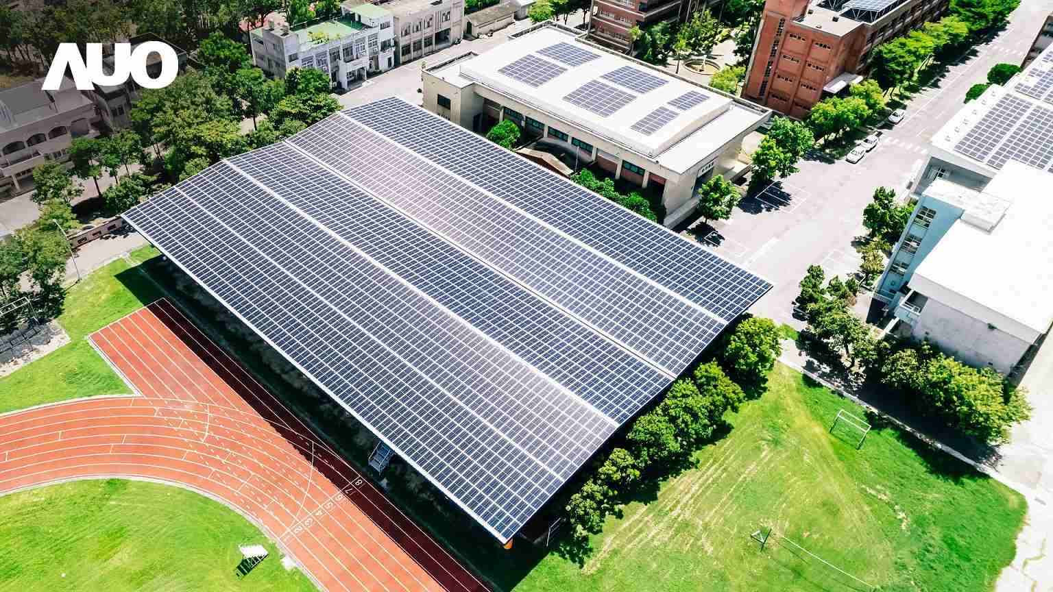 人生就是博SunSteel光电整合型浪板具备快速安装、、、、轻量化优势,,可提升15%发电效能,,,,通过国际IEC与台湾VPC认证安全、、防漏、、、耐候标准